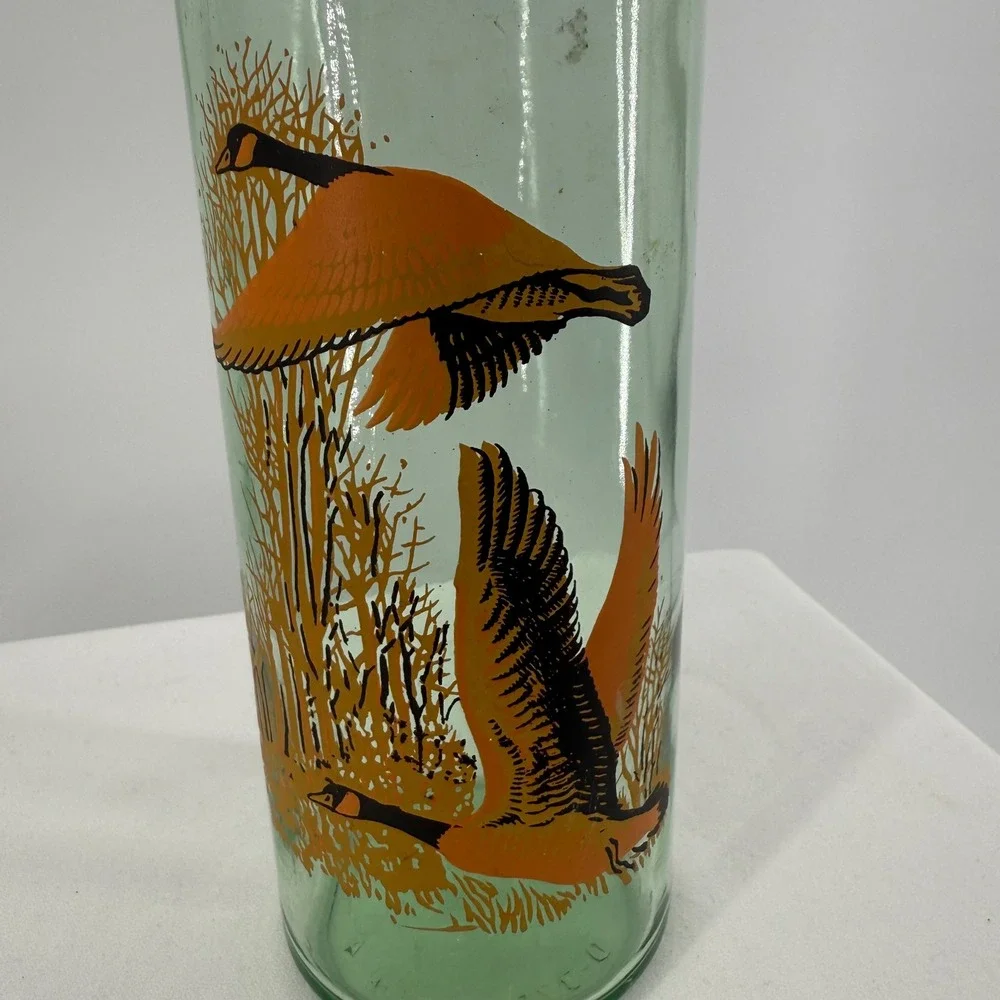 Old Fitzgerald Decanter Kentucky Bourbon Whiskey Wildlife Series Geese No‎ Lid